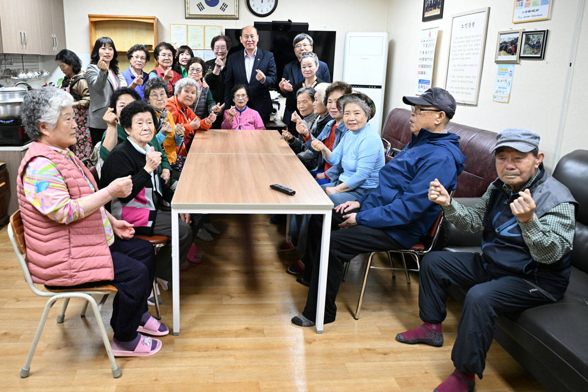 대방7,8단지 경로당 인사 방문 이미지