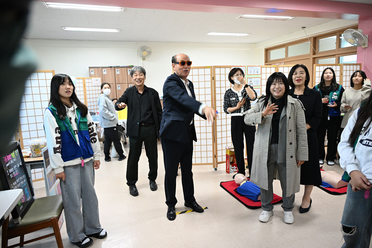 동두천여자중학교 너나들이 축제 이미지