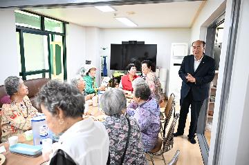 송내동 소재 경로당 인사 방문 대표사진