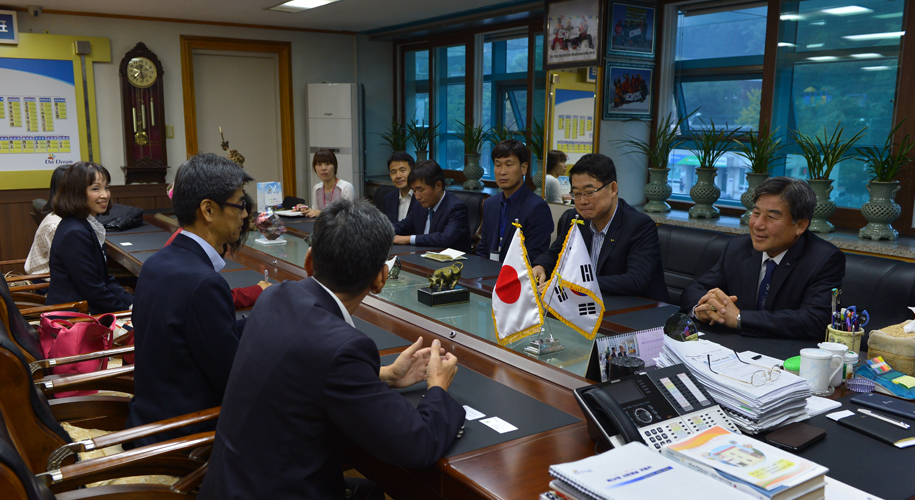 2014년 10월 천사마라톤대회 시마다시 의회 위원 방문