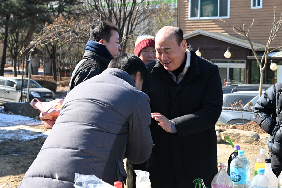 동중고 23,16 동창 척사대회 이미지