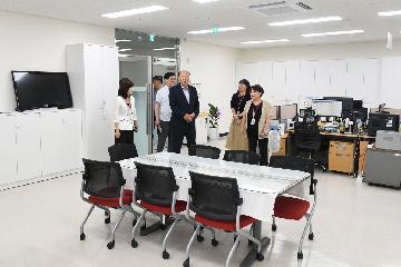 어울림센터 이전부서 격려 방문 대표사진